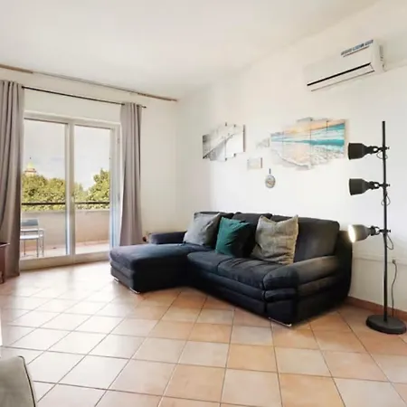 Burago Flat